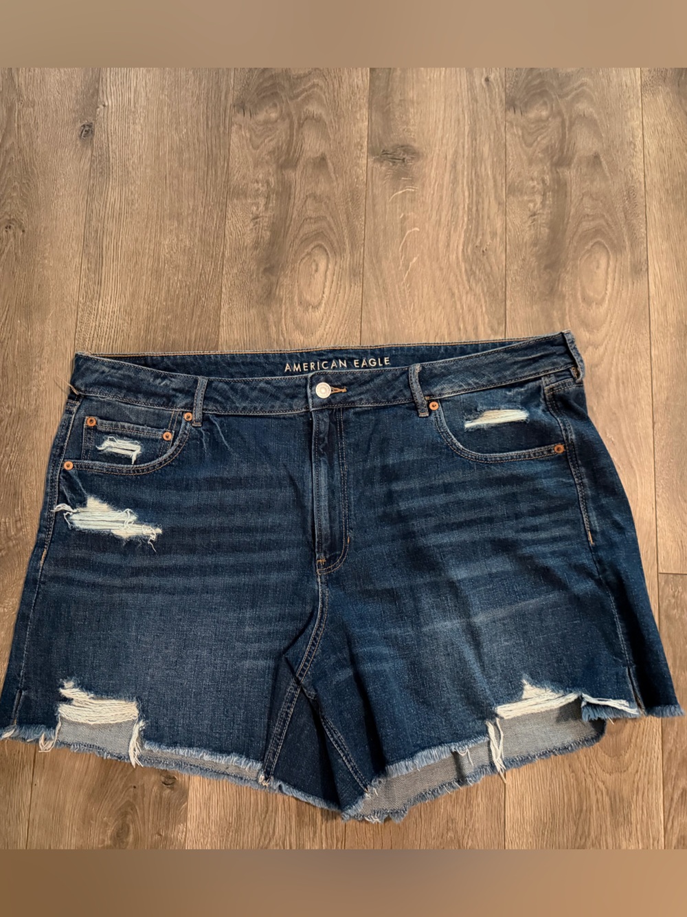 American Eagle Tomgirl Distressed Denim Shorts Women’s Size 20 Dark Wash Stretch